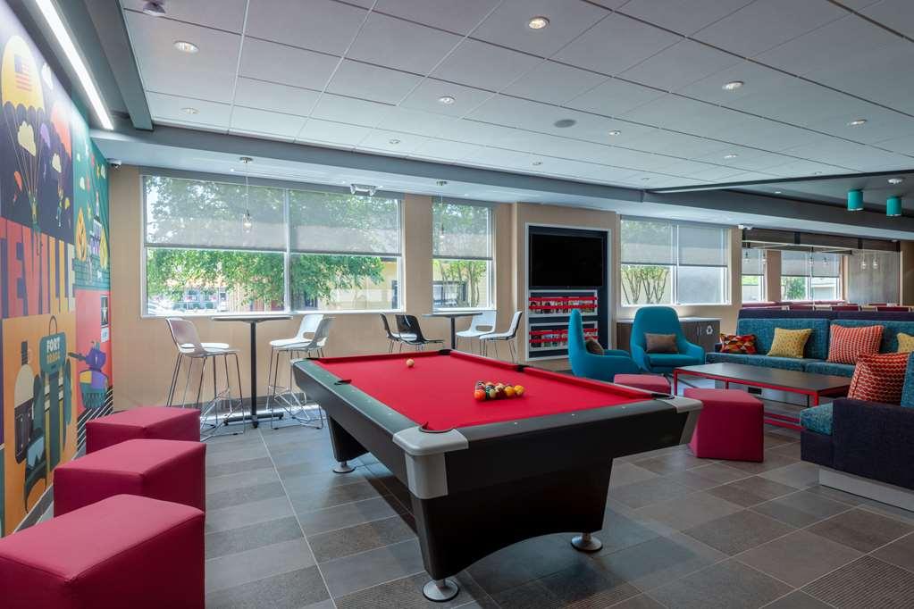 Tru By Hilton Fayetteville Fort Liberty Interior photo
