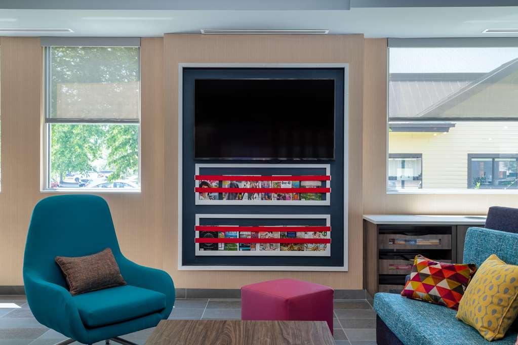 Tru By Hilton Fayetteville Fort Liberty Interior photo