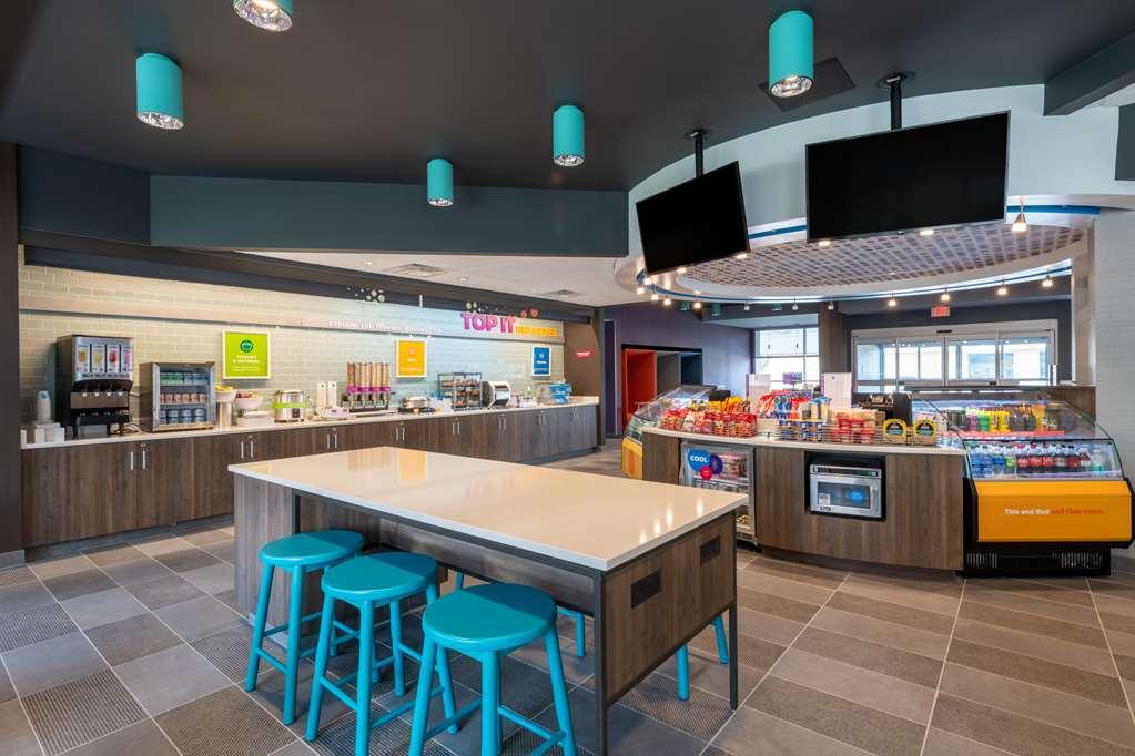 Tru By Hilton Fayetteville Fort Liberty Restaurant photo